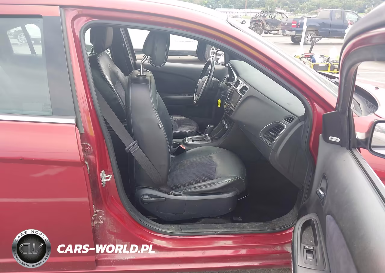 2012 Chrysler 200 S VIN:1C3CCBHGXCN116917 - 5
