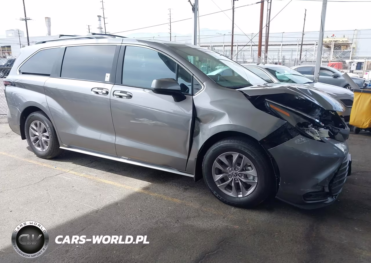 2026 Toyota Sienna Xle VIN:5TDYRKECXTS333380 - 13