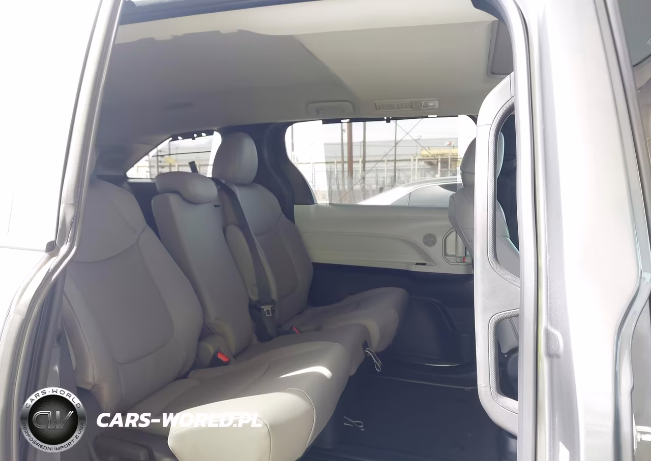 2026 Toyota Sienna Xle VIN:5TDYRKECXTS333380 - 8