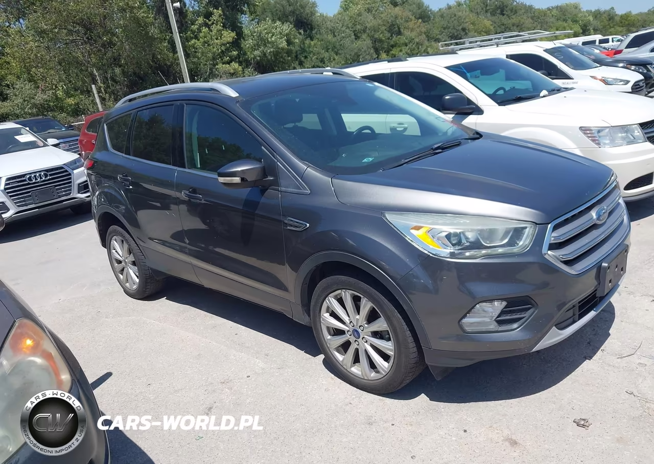 2017 Ford Escape Titanium – zdjęcie 1 z 16