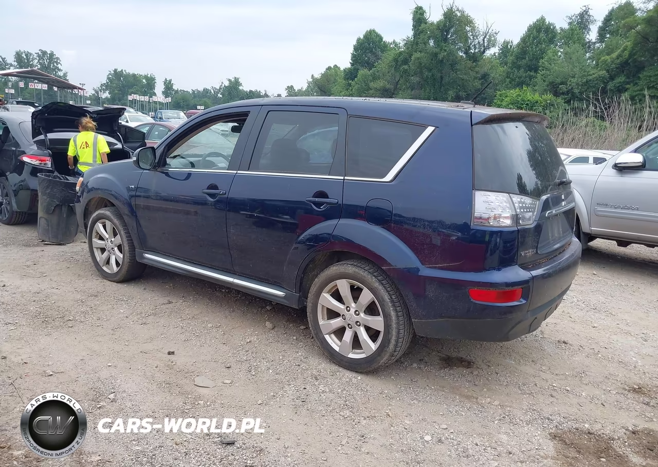 2011 Mitsubishi Outlander Xls VIN:JA4JS4AX2BU032245 - 3
