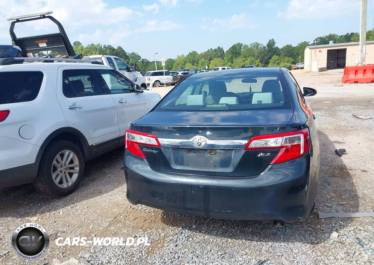 2014 Toyota Camry Xle VIN:4T1BF1FK3EU338963 - 17