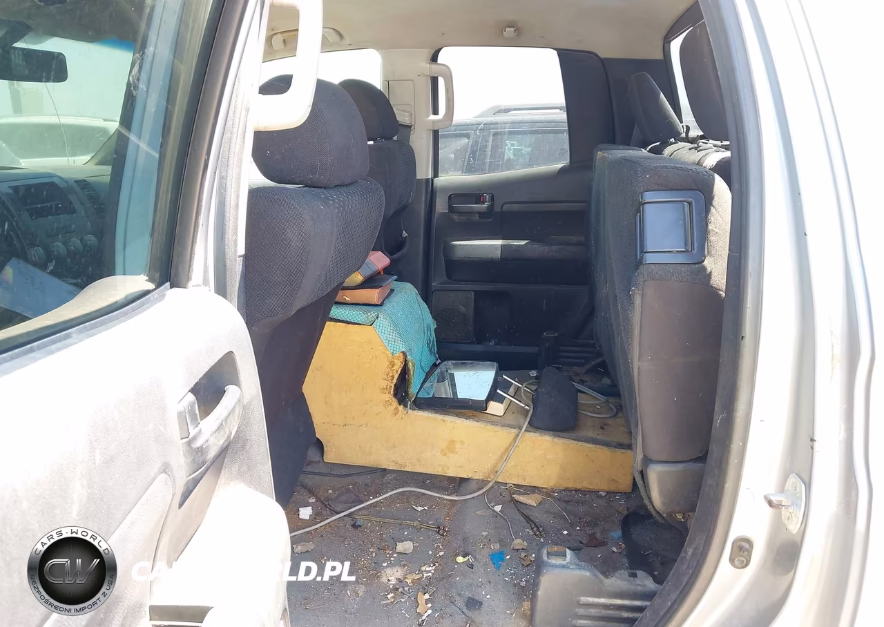2010 Toyota Tundra Grade 4.6L V8 VIN:5TFRM5F14AX019359 - 8