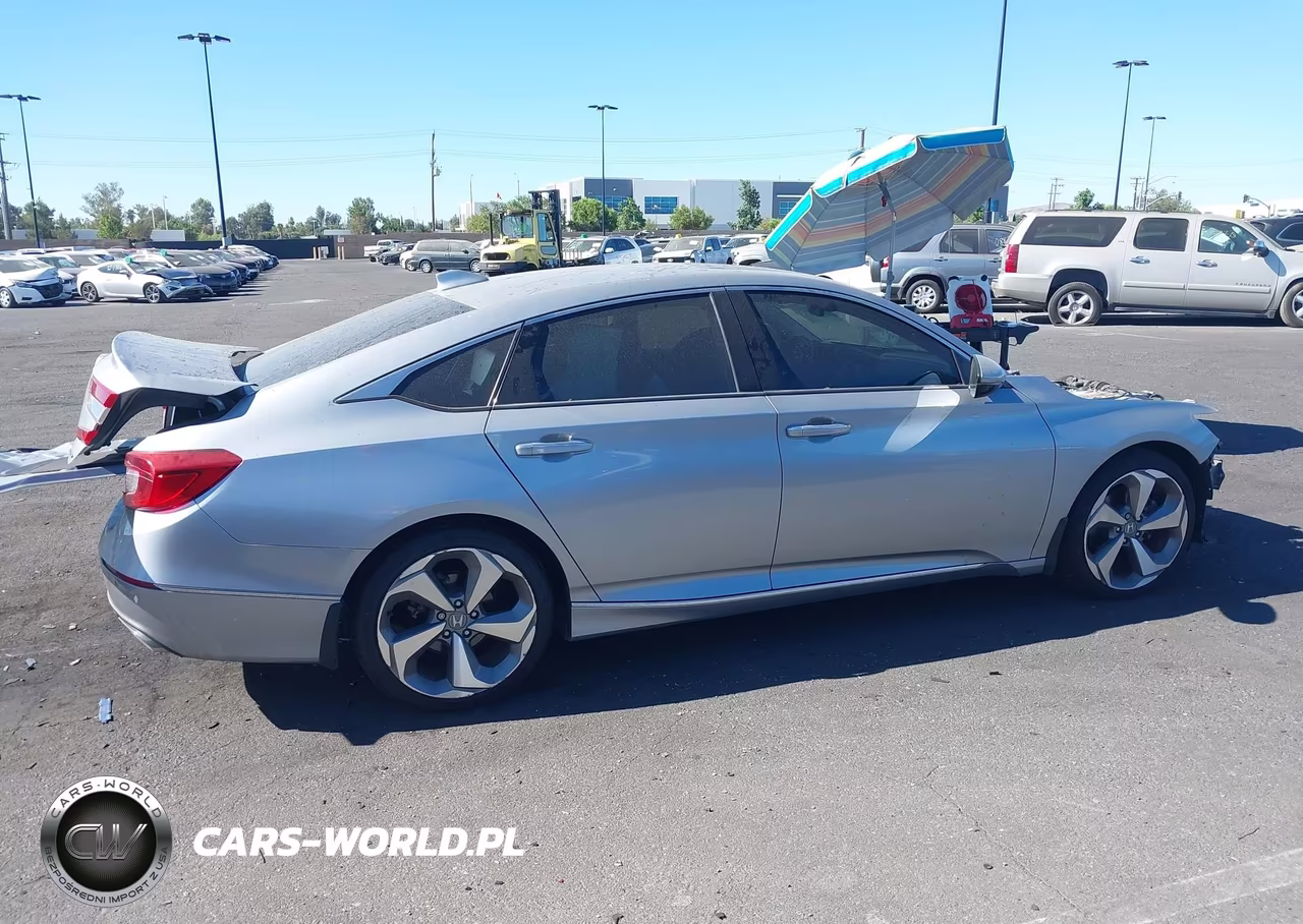 2018 Honda Accord Touring VIN:1HGCV1F91JA041647 - 14
