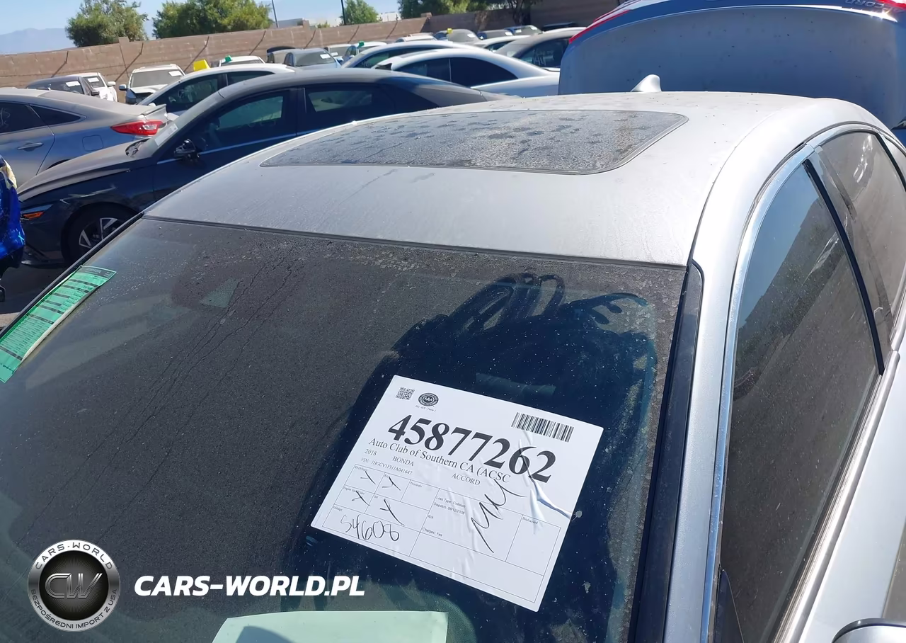 2018 Honda Accord Touring VIN:1HGCV1F91JA041647 - 18