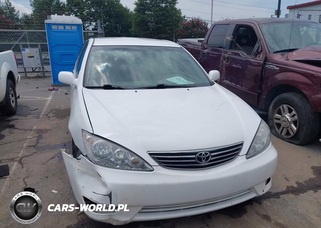 2005 Toyota Camry Xle VIN:4T1BE30K55U598143 - 13