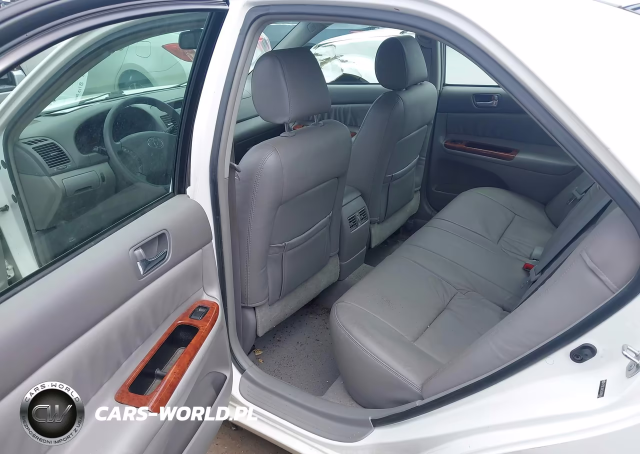 2005 Toyota Camry Xle VIN:4T1BE30K55U598143 - 8