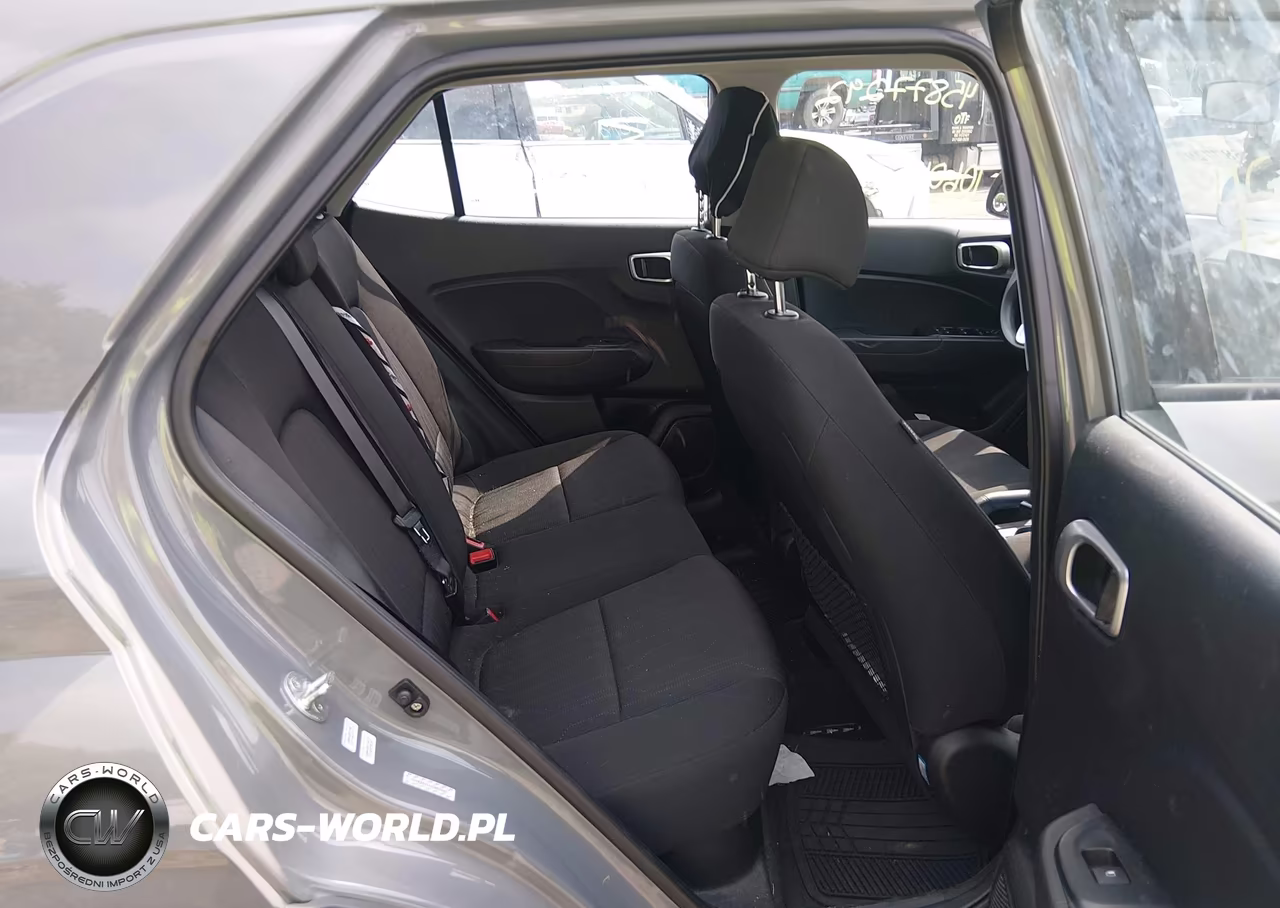 2021 Hyundai Venue Se VIN:KMHRB8A34MU067025 - 8