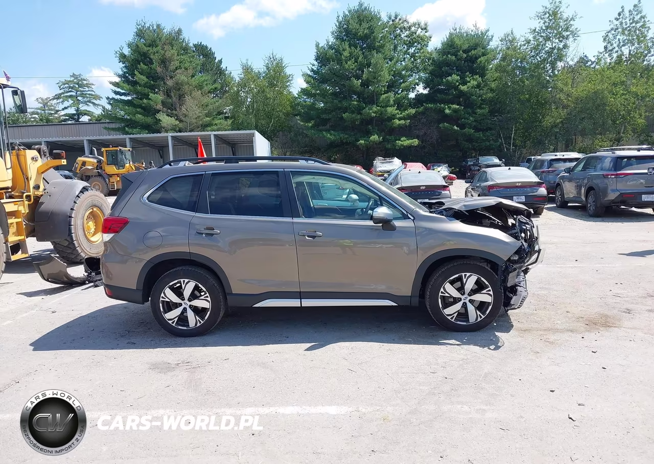 2020 Subaru Forester Touring VIN:JF2SKAXC6LH410091 - 14