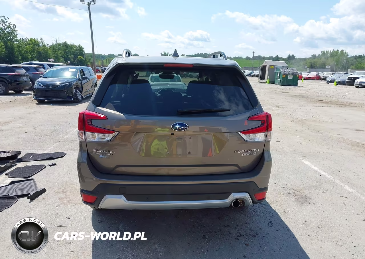 2020 Subaru Forester Touring VIN:JF2SKAXC6LH410091 - 17