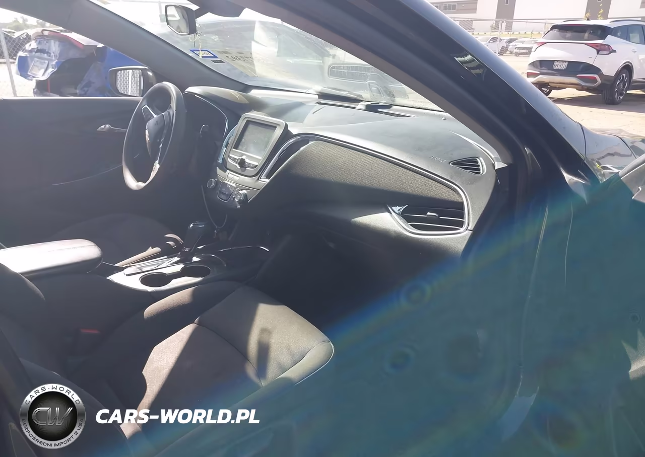 2018 Chevrolet Malibu Lt VIN:1G1ZD5ST8JF149327 - 5