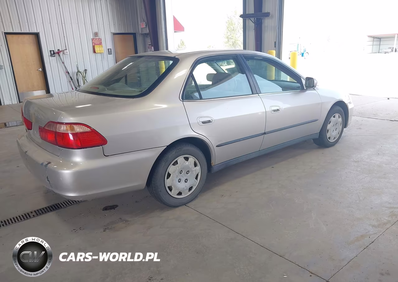 1999 Honda Accord Lx VIN:JHMCG564XXC005262 - 4