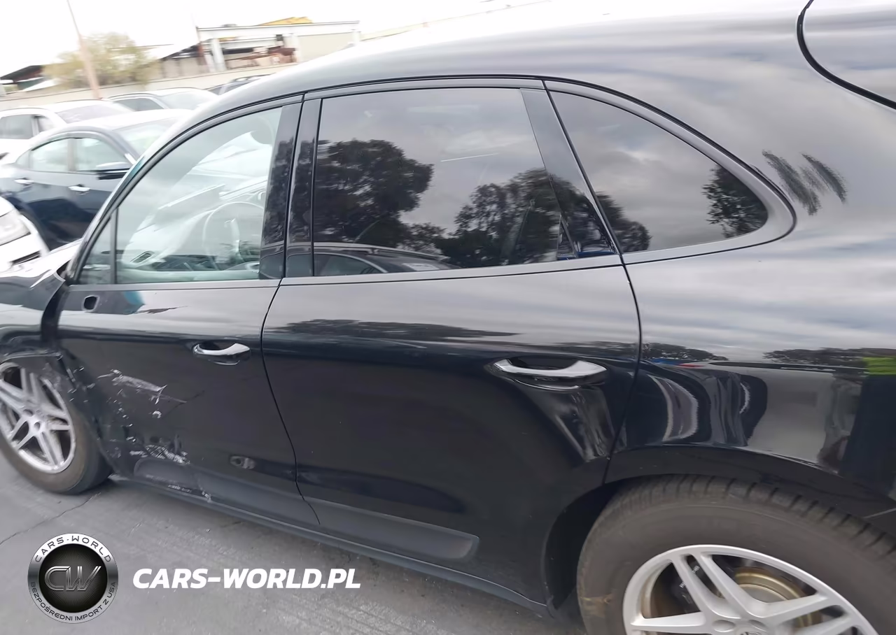 2018 Porsche Macan VIN:WP1AA2A52JLB25328 - 15