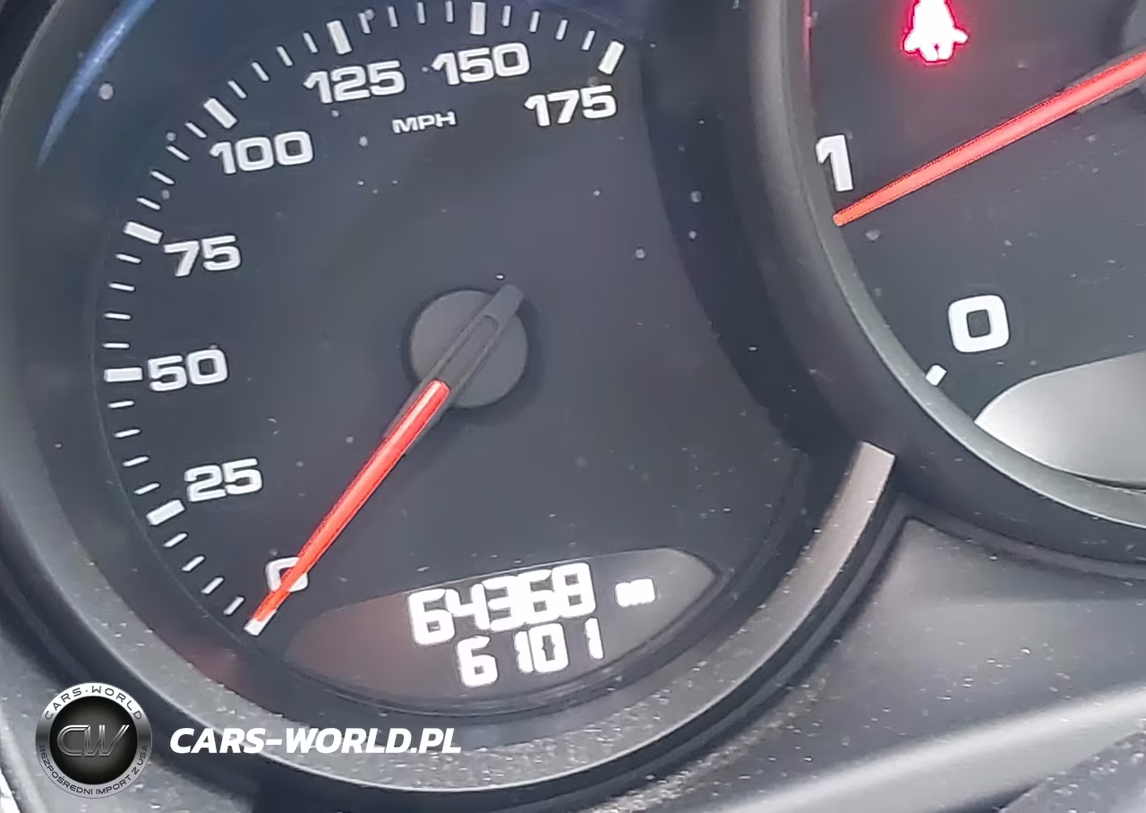 2018 Porsche Macan VIN:WP1AA2A52JLB25328 - 16