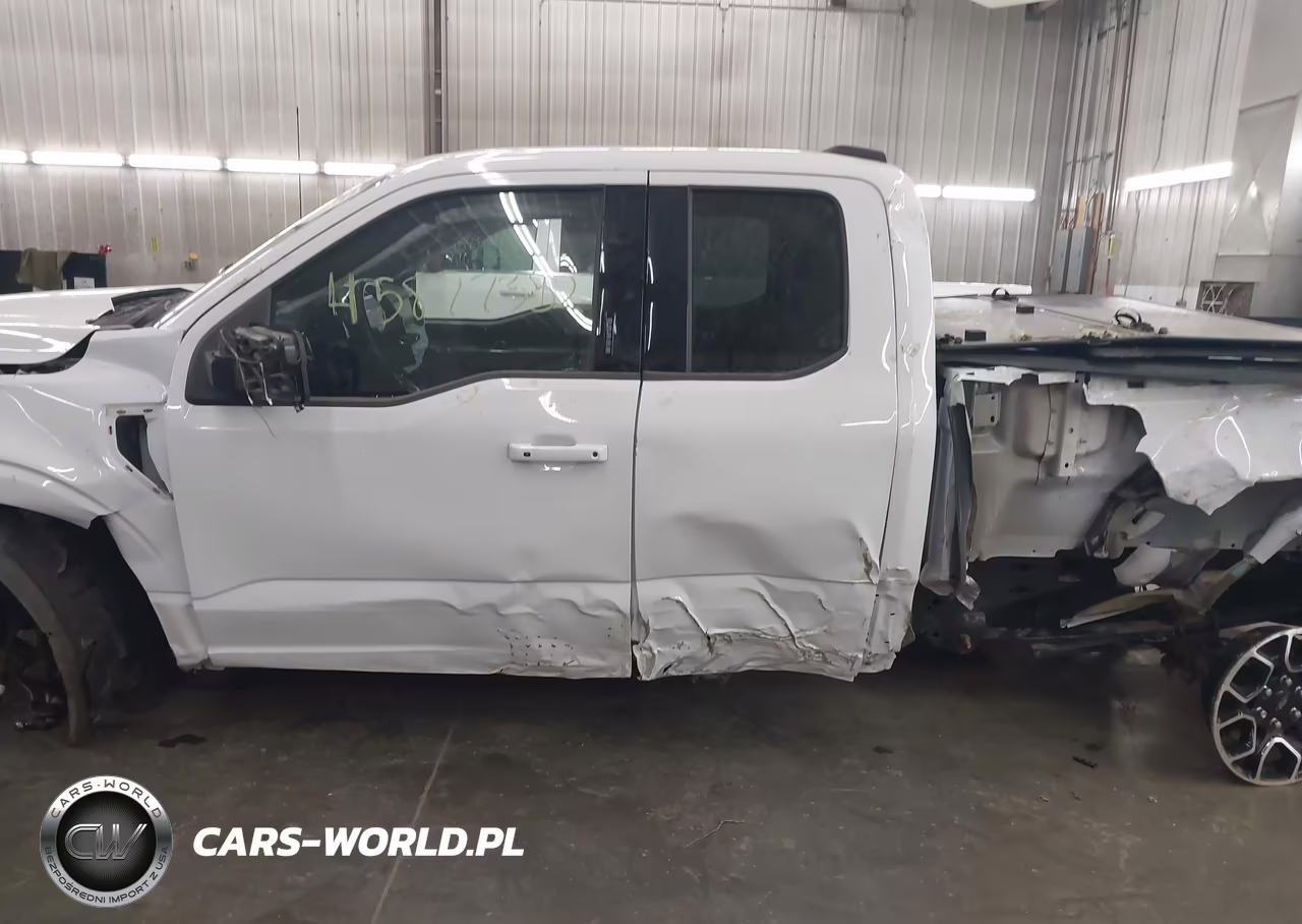 2022 Ford F-150 Xlt VIN:1FTFX1E82NFC29388 - 15