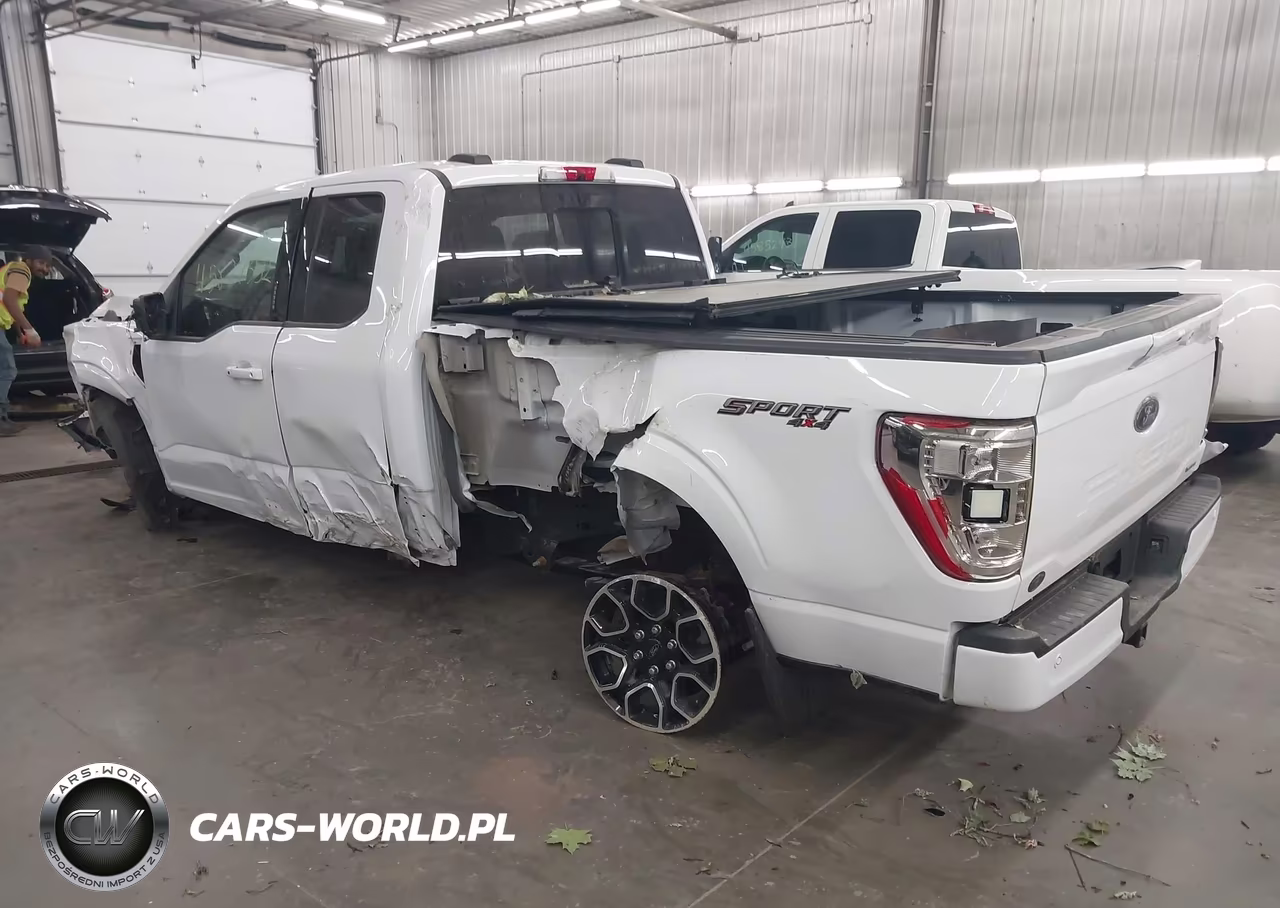 2022 Ford F-150 Xlt VIN:1FTFX1E82NFC29388 - 3