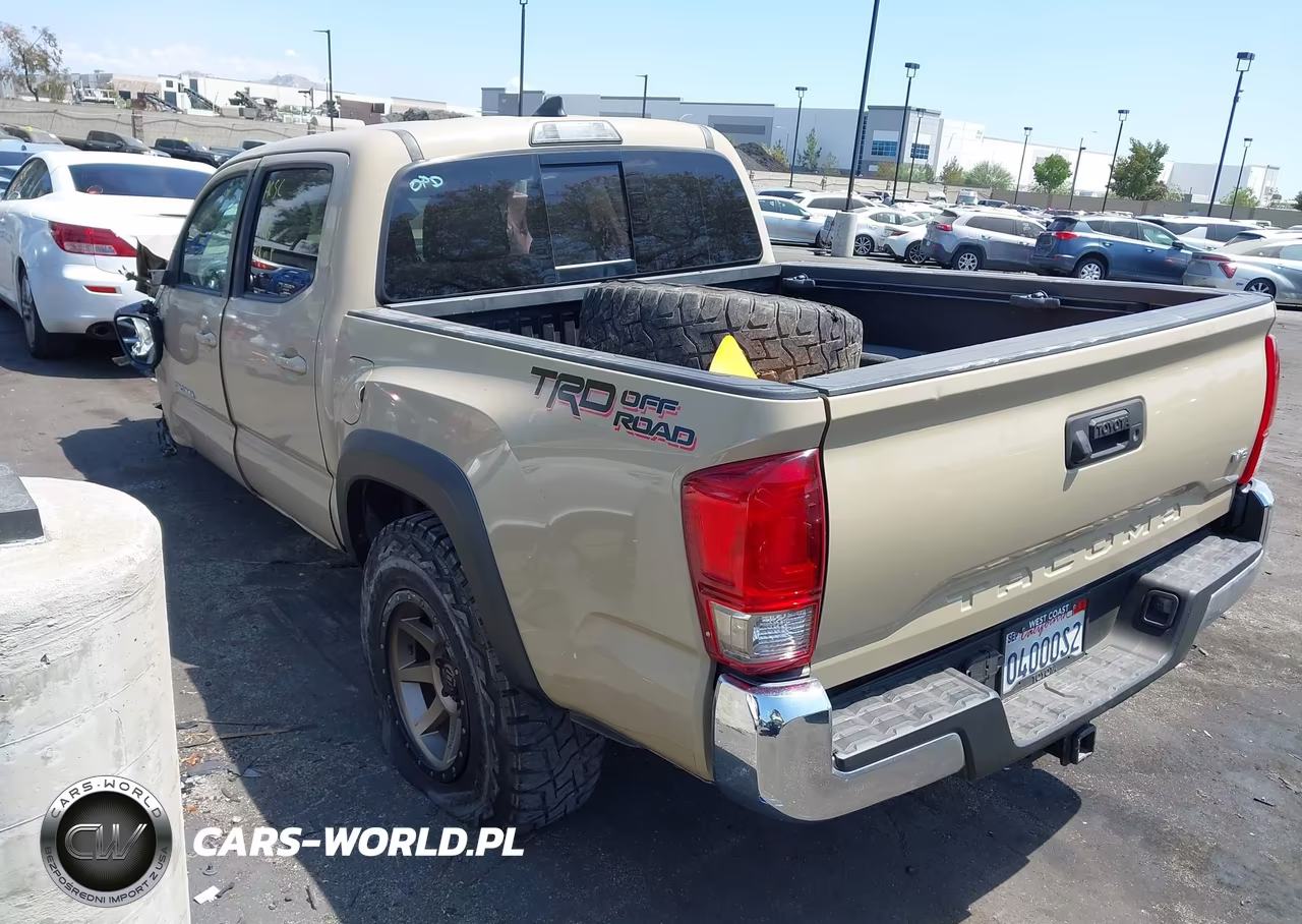 2017 Toyota Tacoma Trd Off Road VIN:3TMAZ5CN8HM027874 - 3