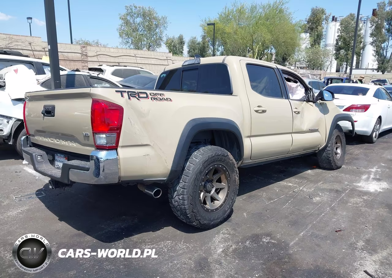 2017 Toyota Tacoma Trd Off Road VIN:3TMAZ5CN8HM027874 - 4