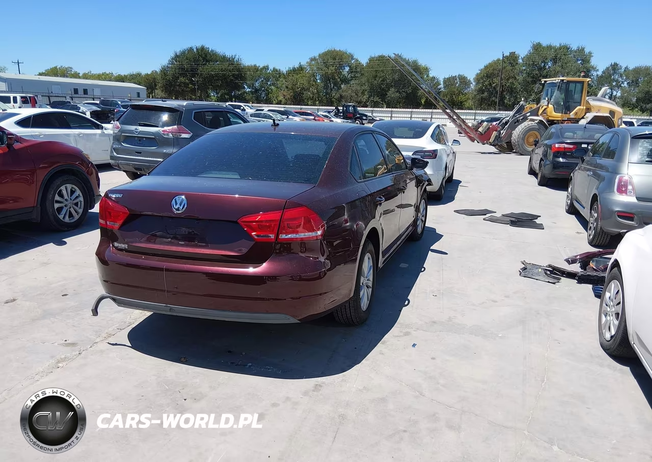 2012 Volkswagen Passat 2.5L S VIN:1VWAH7A33CC048476 - 4