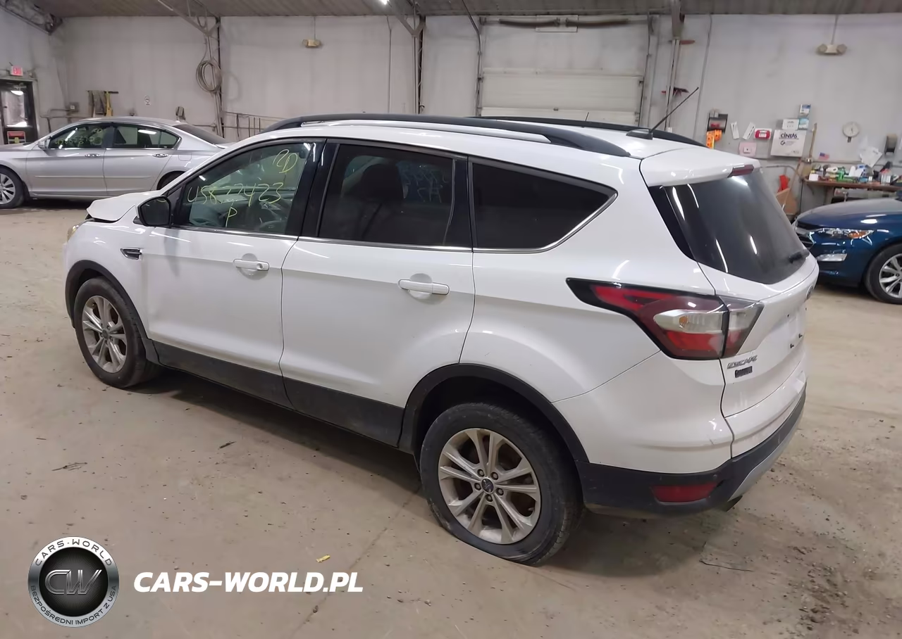 2017 Ford Escape Se VIN:1FMCU9GD8HUB13631 - 3