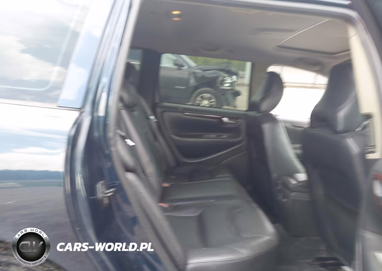 2002 Volvo V70 2.4T VIN:YV1SJ58D221188277 - 8