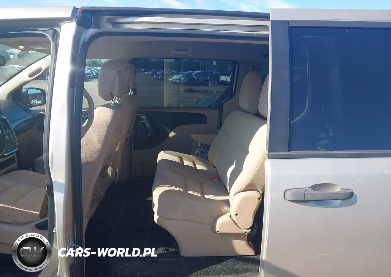 2015 Dodge Grand Caravan American Value Pkg VIN:2C4RDGBG8FR600049 - 8