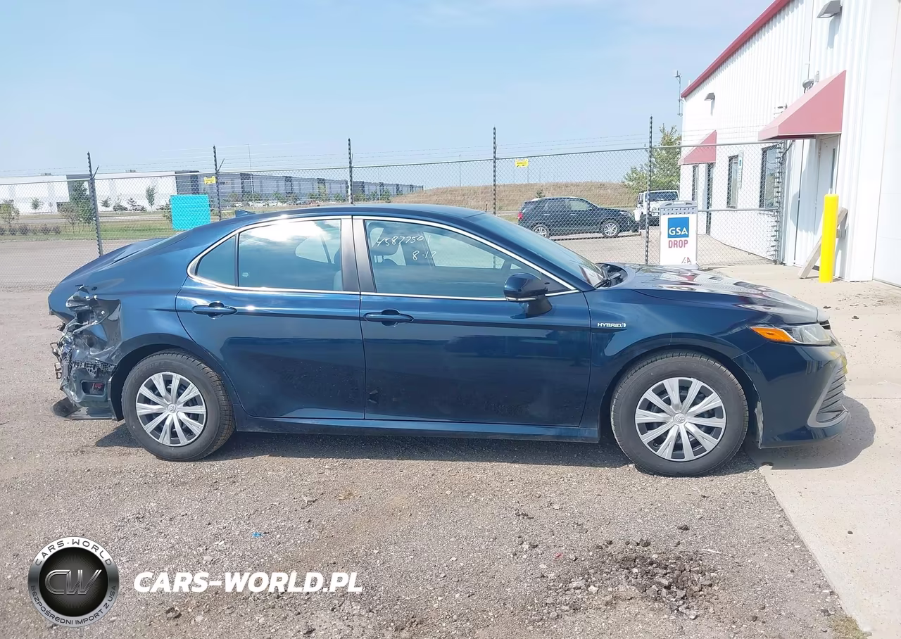 2021 Toyota Camry Le Hybrid VIN:4T1C31AK1MU565037 - 14