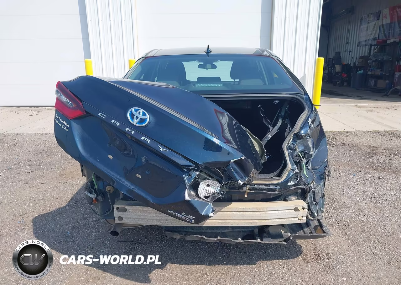 2021 Toyota Camry Le Hybrid VIN:4T1C31AK1MU565037 - 17