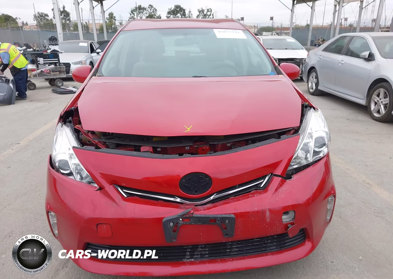 2013 Toyota Prius V Three VIN:JTDZN3EUXD3194207 - 15
