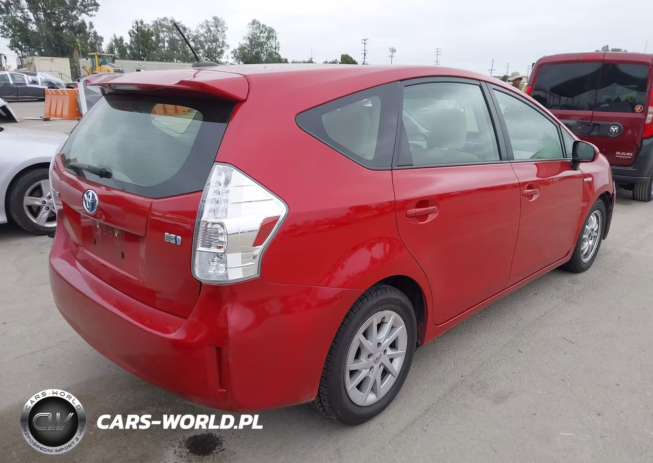 2013 Toyota Prius V Three VIN:JTDZN3EUXD3194207 - 4