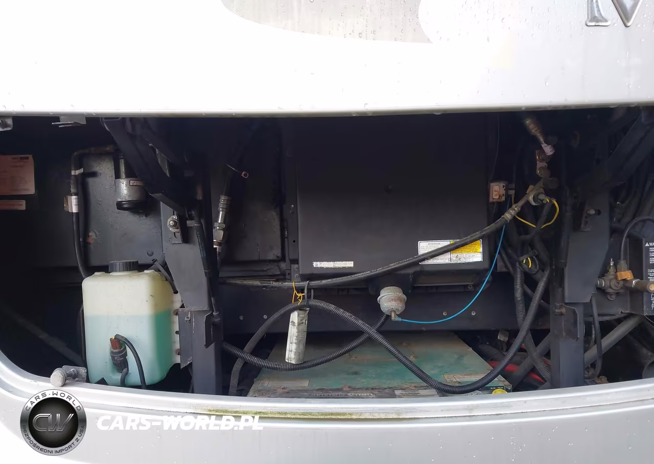 2011 Freightliner Chassis Xc VIN:4UZACVDT9BCBH1984 - 10