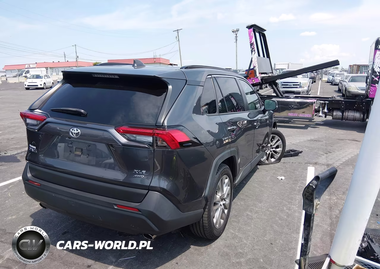 2020 Toyota Rav4 Xle Premium VIN:JTMA1RFV2LD530041 - 4