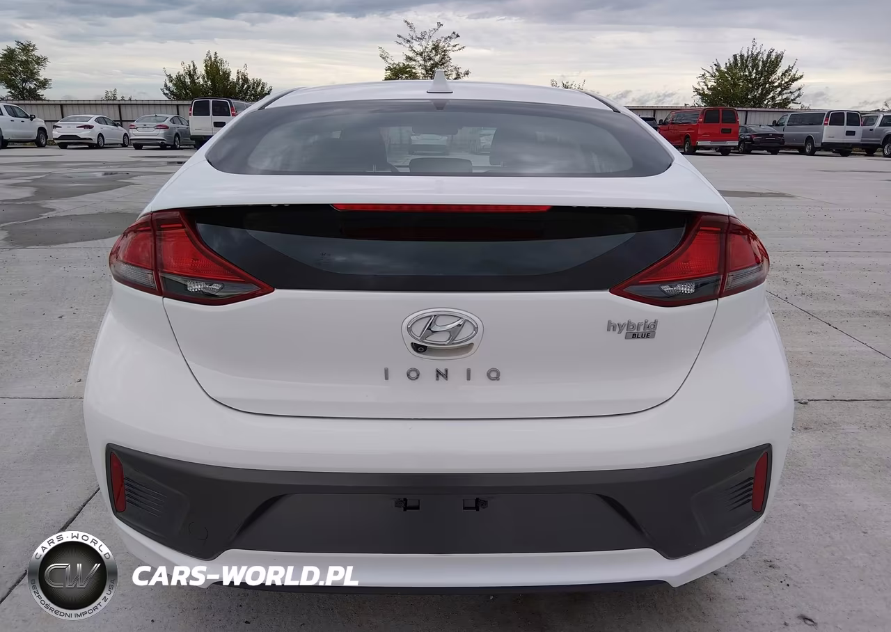 2020 Hyundai Ioniq Hybrid Blue VIN:KMHC65LC7LU233221 - 17