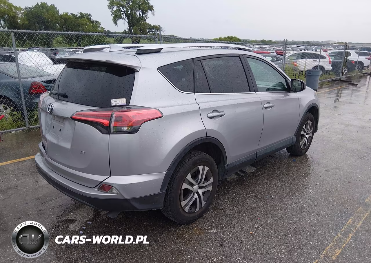 2016 Toyota Rav4 Le VIN:2T3ZFREV3GW304055 - 4