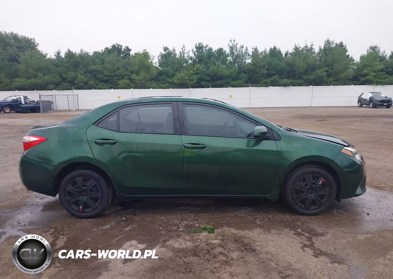 2015 Toyota Corolla Le VIN:5YFBURHE4FP361649 - 13
