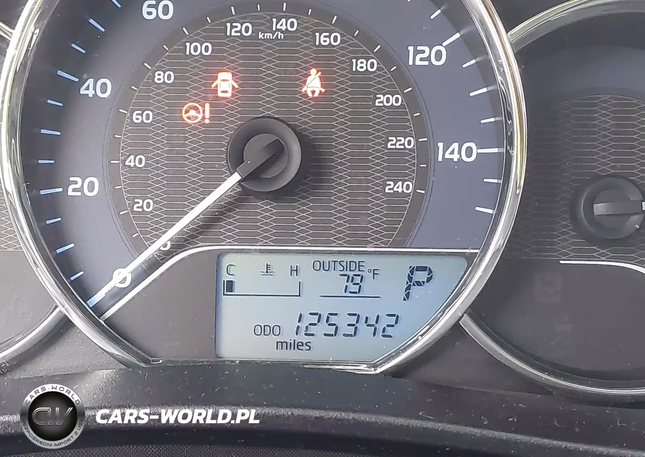 2015 Toyota Corolla Le VIN:5YFBURHE4FP361649 - 15