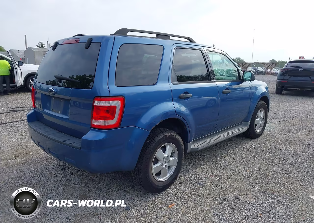 2009 Ford Escape Xlt VIN:1FMCU03G49KB86228 - 4