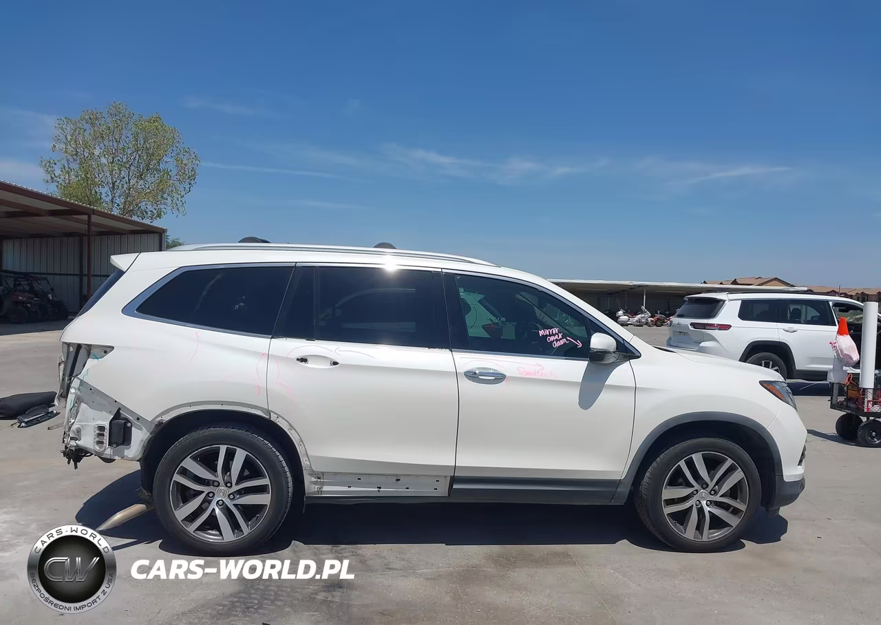 2018 Honda Pilot Elite VIN:5FNYF6H05JB046192 - 14