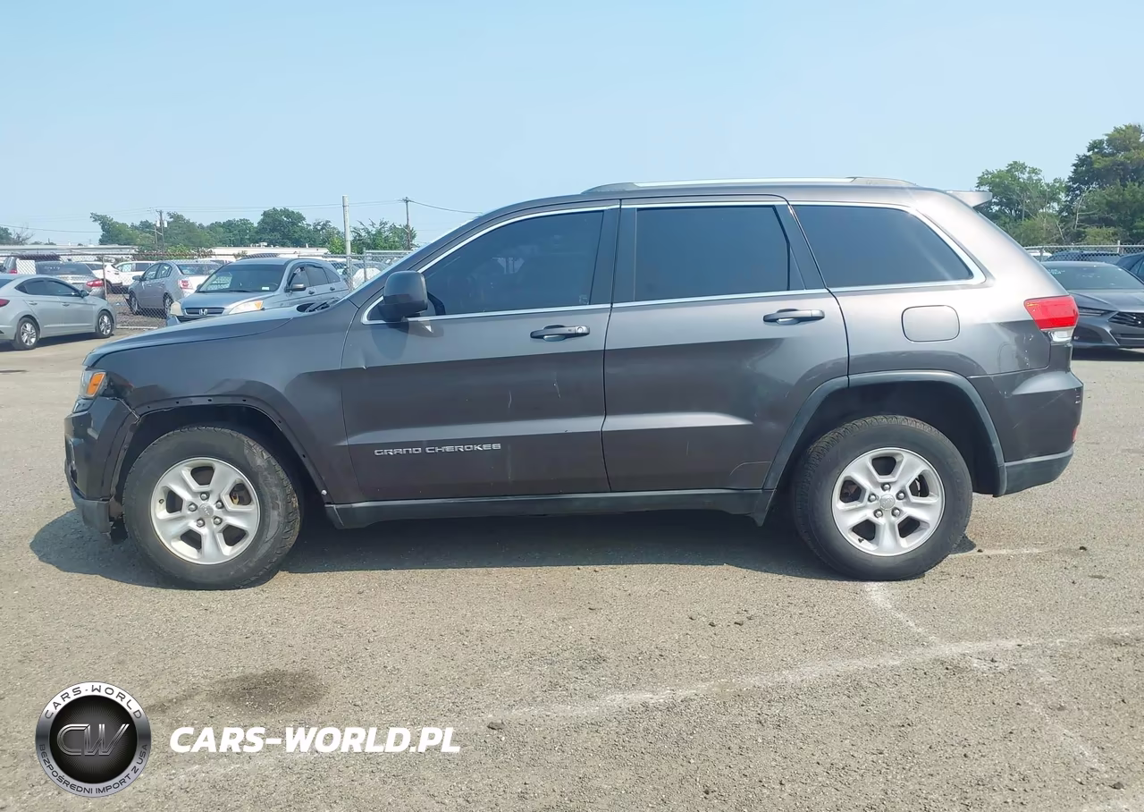 2014 Jeep Grand Cherokee Laredo VIN:1C4RJFAGXEC333685 - 14