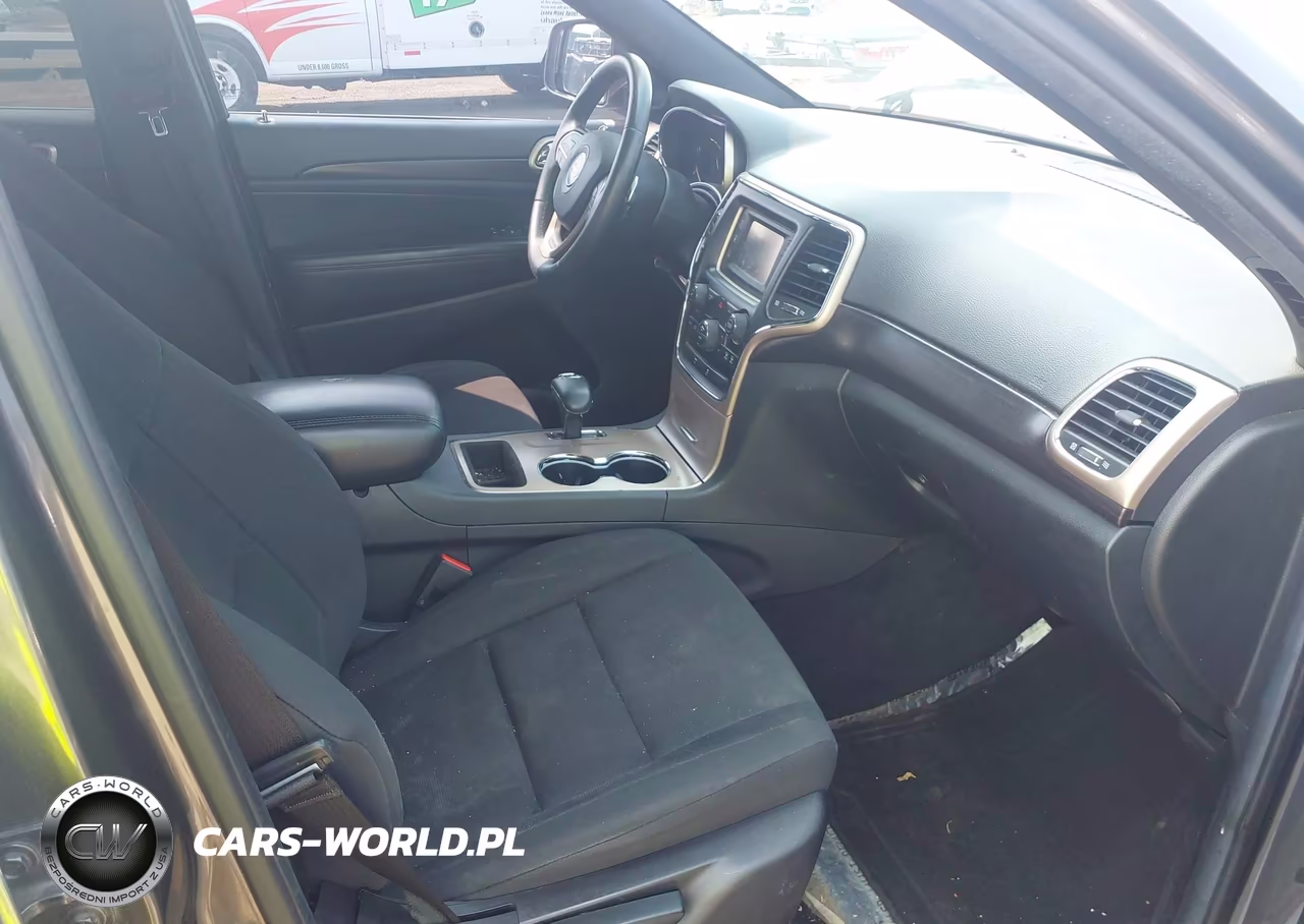 2014 Jeep Grand Cherokee Laredo VIN:1C4RJFAGXEC333685 - 5