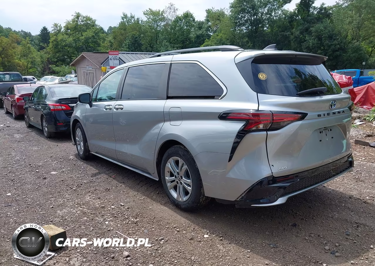 2022 Toyota Sienna Xse VIN:5TDDSKFC5NS042788 - 3