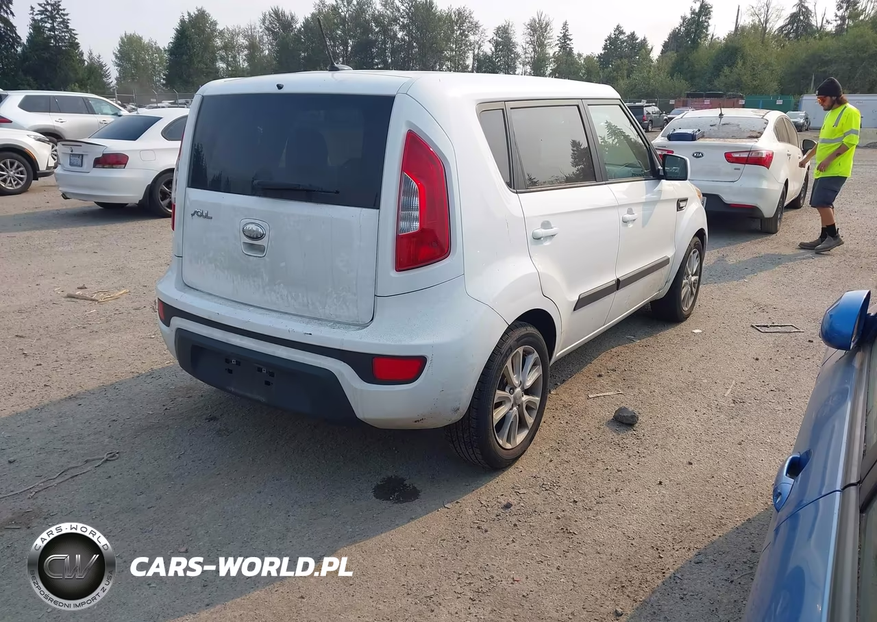 2013 Kia Soul VIN:KNDJT2A51D7762459 - 4