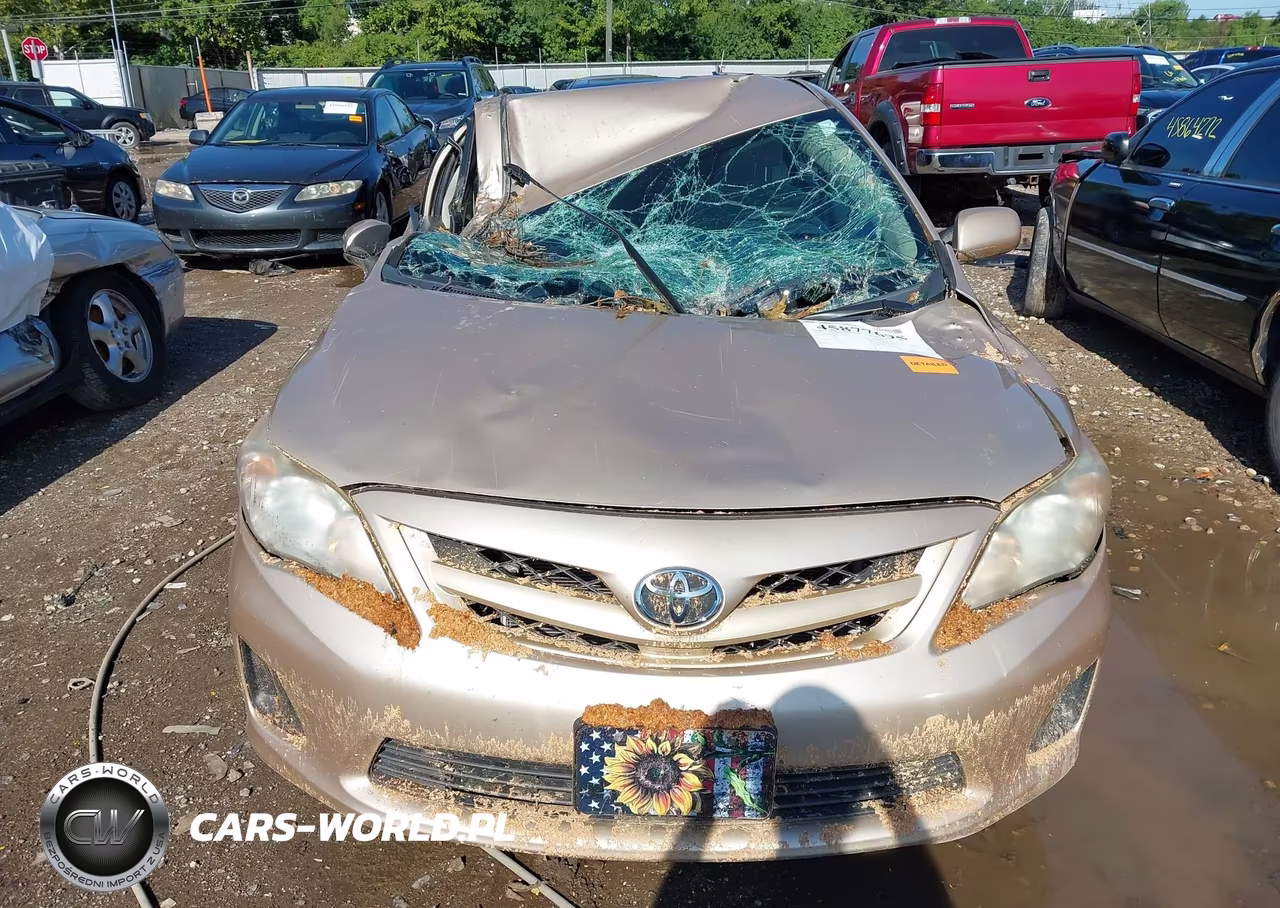 2011 Toyota Corolla Le VIN:2T1BU4EEXBC639620 - 12
