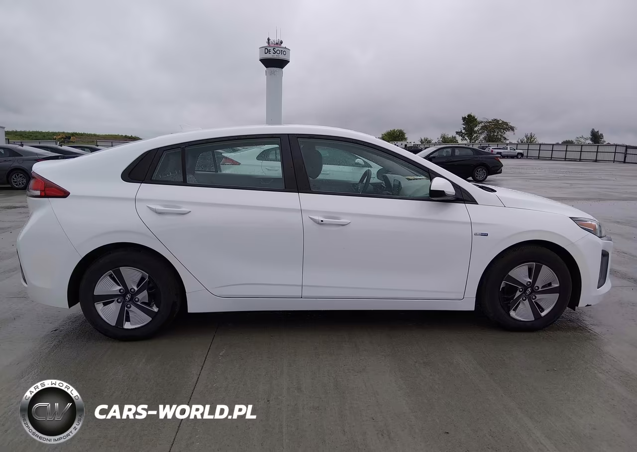 2020 Hyundai Ioniq Hybrid Blue VIN:KMHC65LC0LU233187 - 14