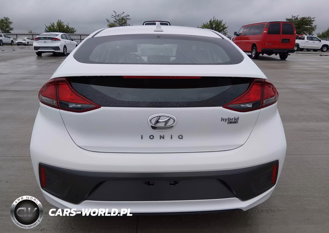 2020 Hyundai Ioniq Hybrid Blue VIN:KMHC65LC0LU233187 - 17