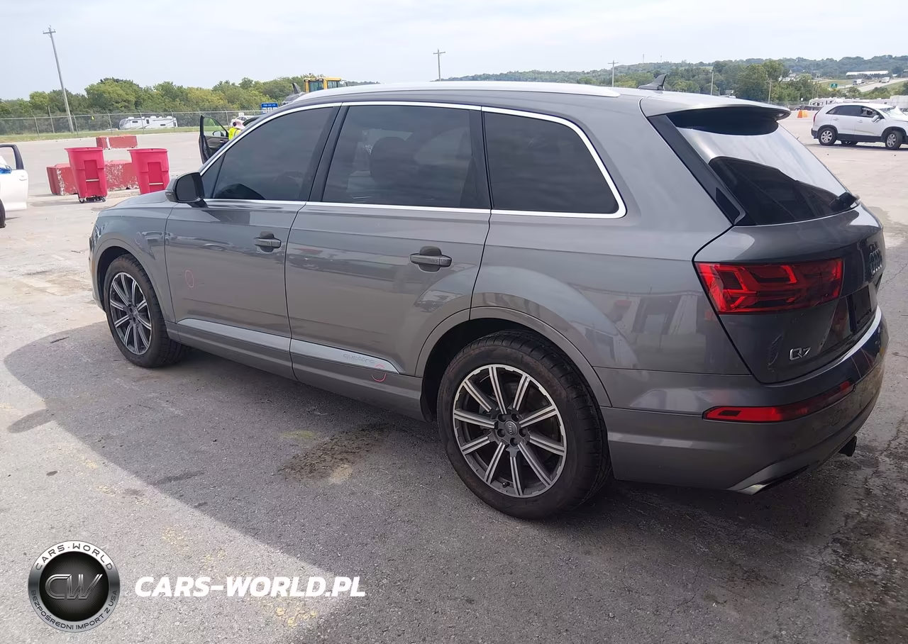 2017 Audi Q7 3.0T Premium VIN:WA1VAAF78HD011341 - 3
