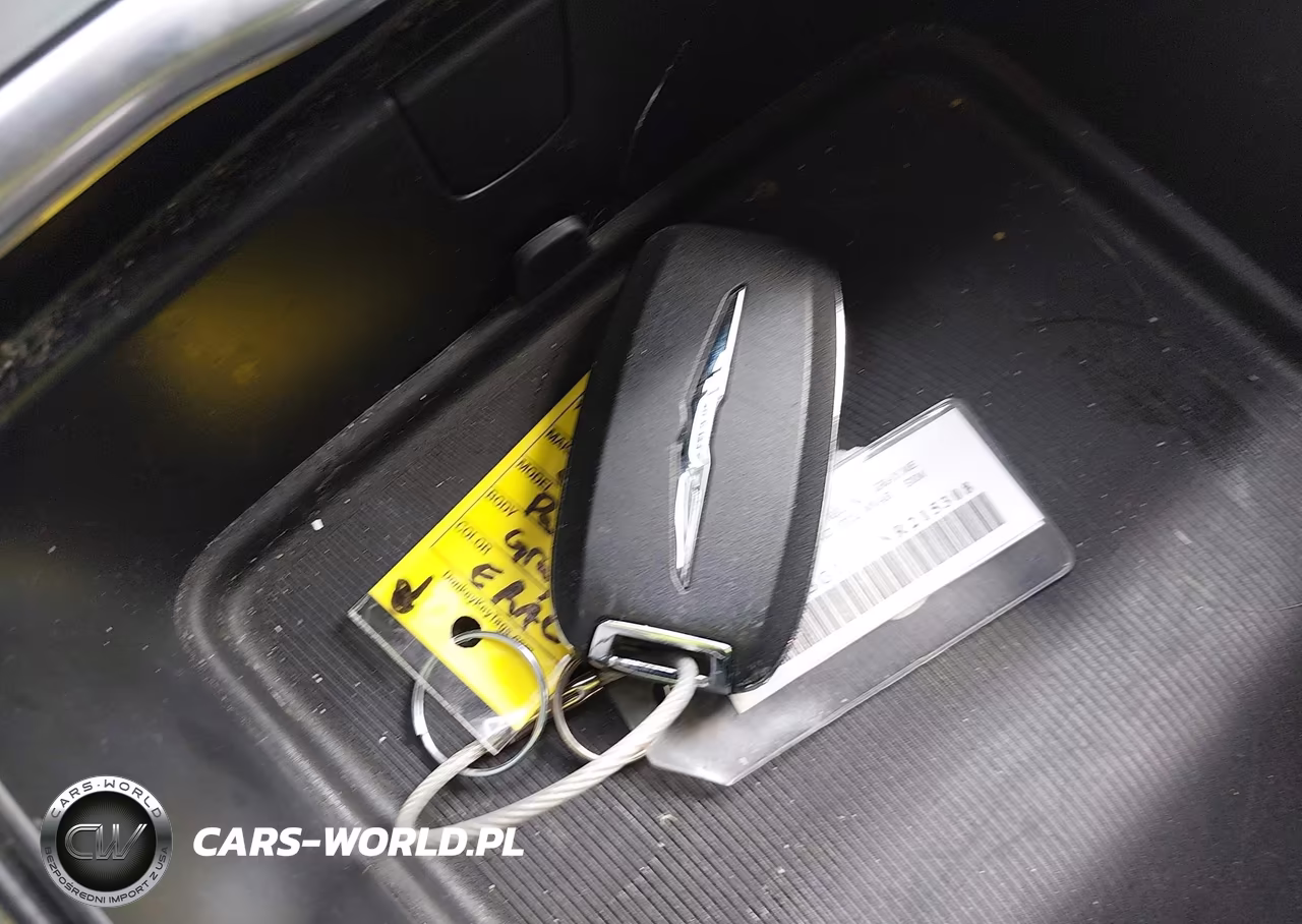 2022 Chrysler Pacifica Touring L VIN:2C4RC1BG0NR215308 - 11