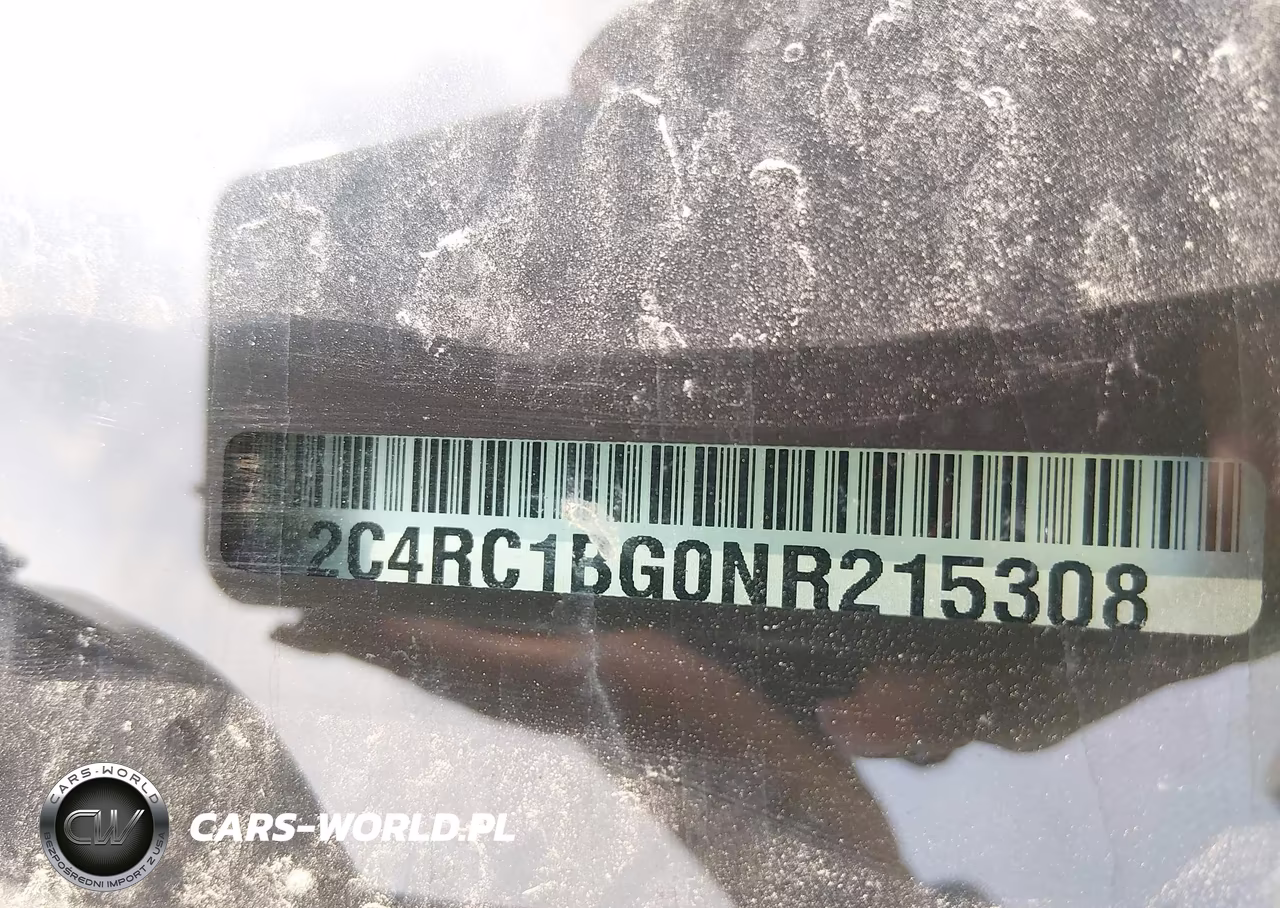 2022 Chrysler Pacifica Touring L VIN:2C4RC1BG0NR215308 - 9