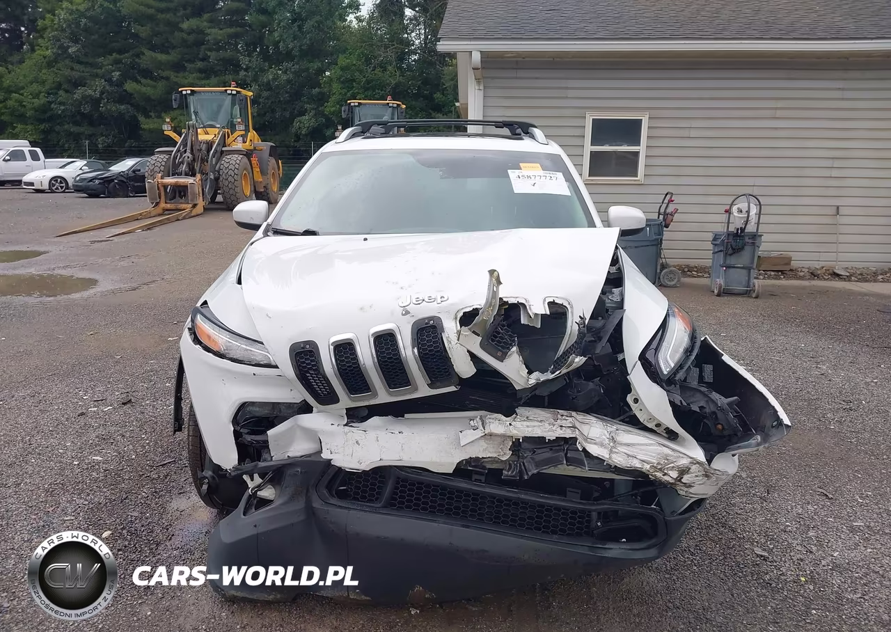 2016 Jeep Cherokee Latitude VIN:1C4PJMCB7GW333075 - 12