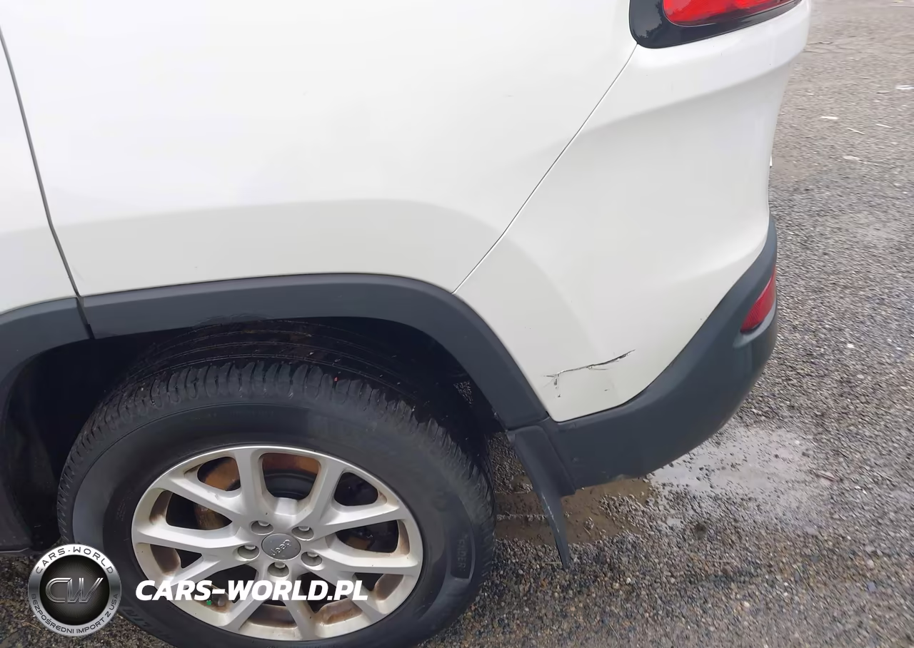 2016 Jeep Cherokee Latitude VIN:1C4PJMCB7GW333075 - 19